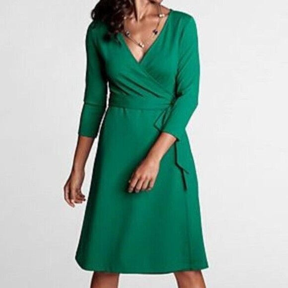 Lands' End TALL S 6-8 Kelly Green Faux Wrap 3/4 Sleeve Drapey Ponte Knit Dress - Picture 1 of 7